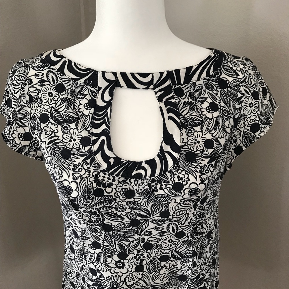 NANETTE LEPORE 100% Silk Vintage Floral Blouse